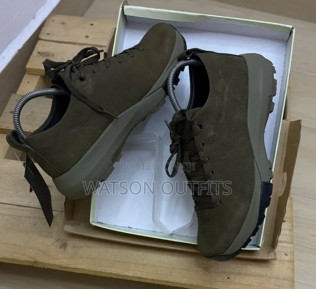 3 Colours Ecco Brand Men's Leather Sneakers or Shoes Very Nice