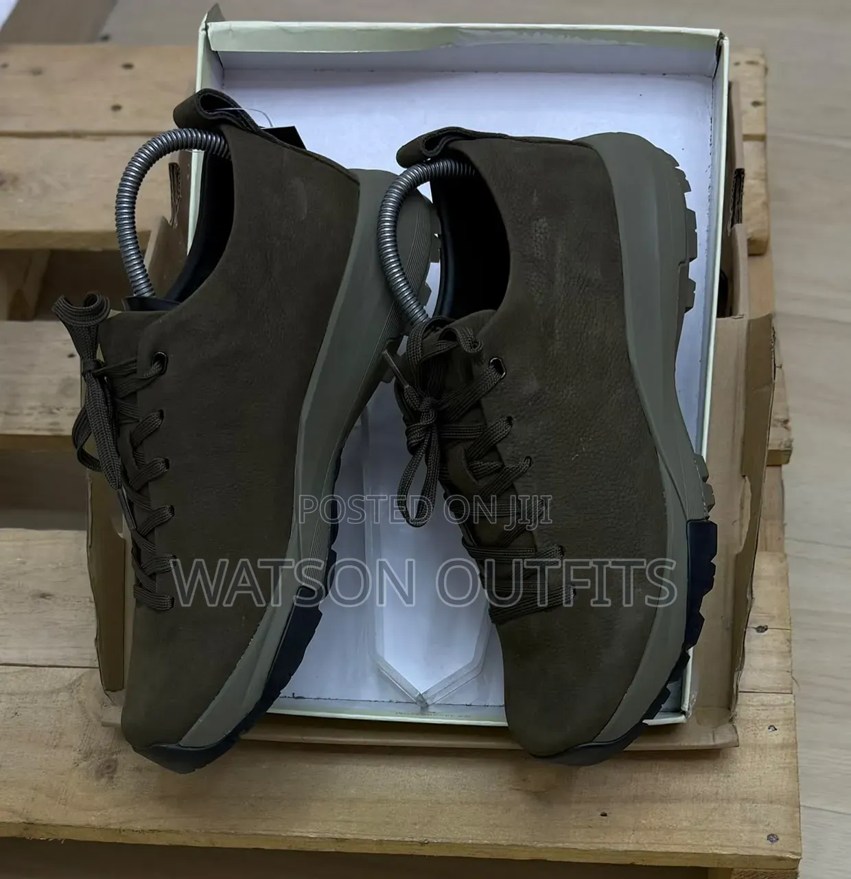 3 Colours Ecco Brand Men's Leather Sneakers or Shoes Very Nice