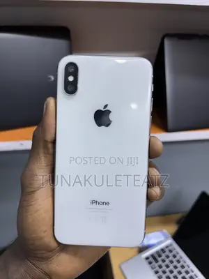Apple iPhone X 64 GB White