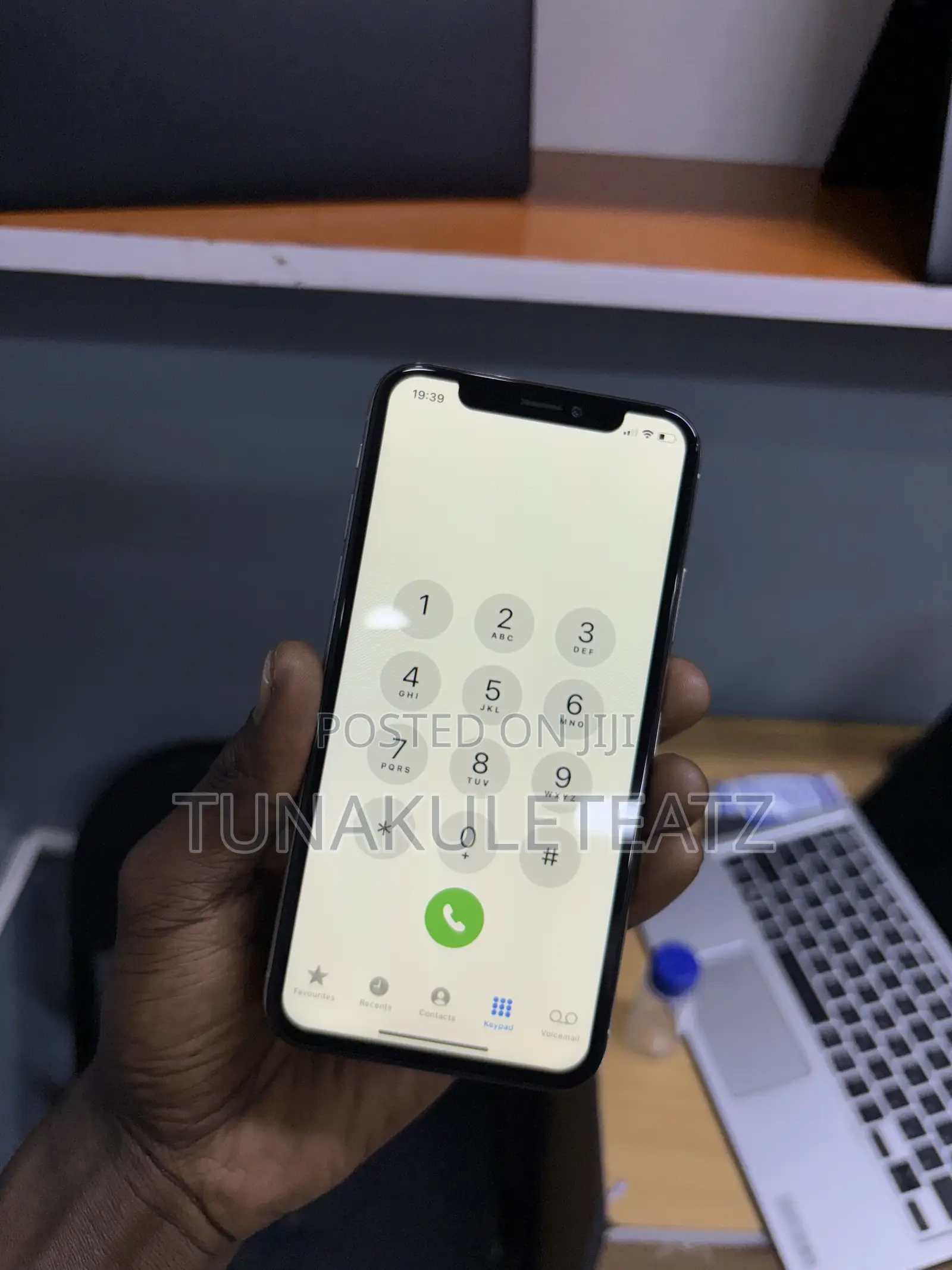 Apple iPhone X 64 GB White