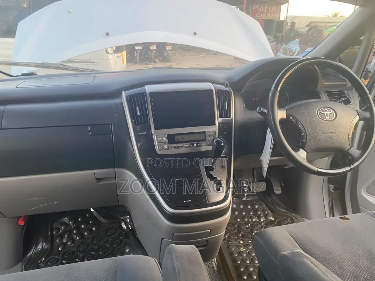 Toyota Alphard 2005 Silver