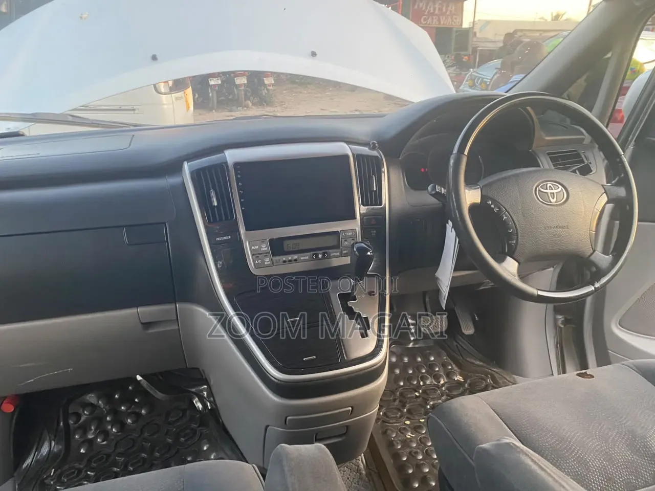 Toyota Alphard 2005 Silver