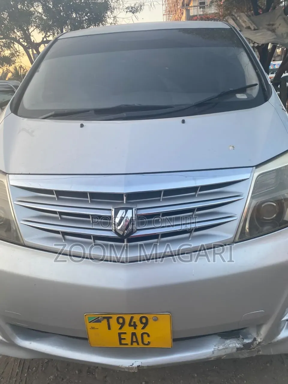 Toyota Alphard 2005 Silver