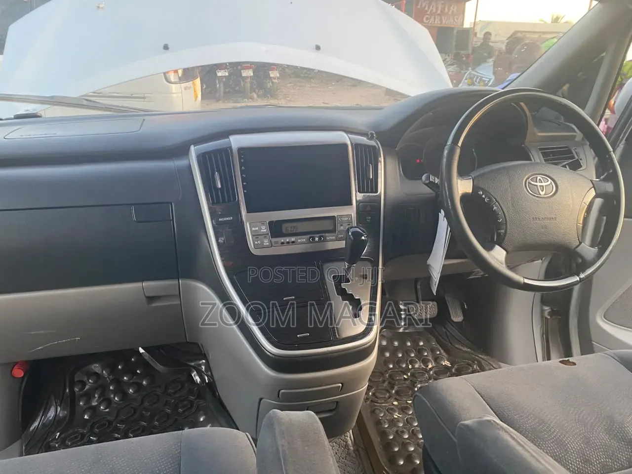Toyota Alphard 2005 Silver
