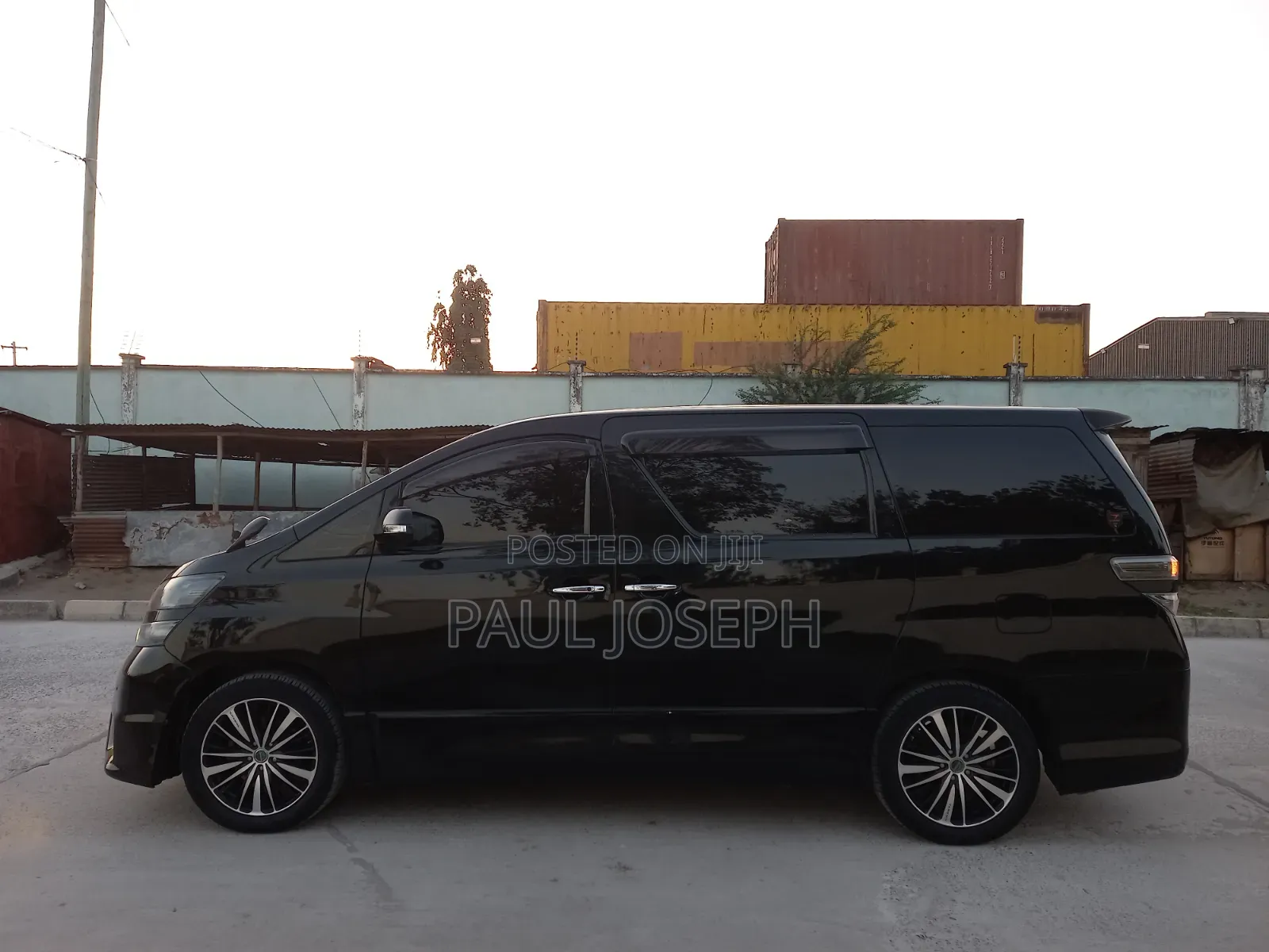 Toyota Vellfire 2010 Black