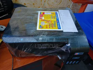 Printer Imenyooka Mwaka Wa Mbele Kabisa