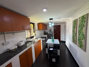 Furnished 2bdrm Apartment in Oyster Bay for rent