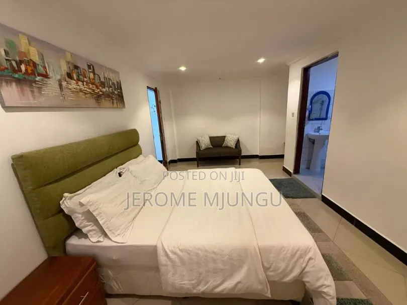 Furnished 2bdrm Apartment in Oyster Bay for rent