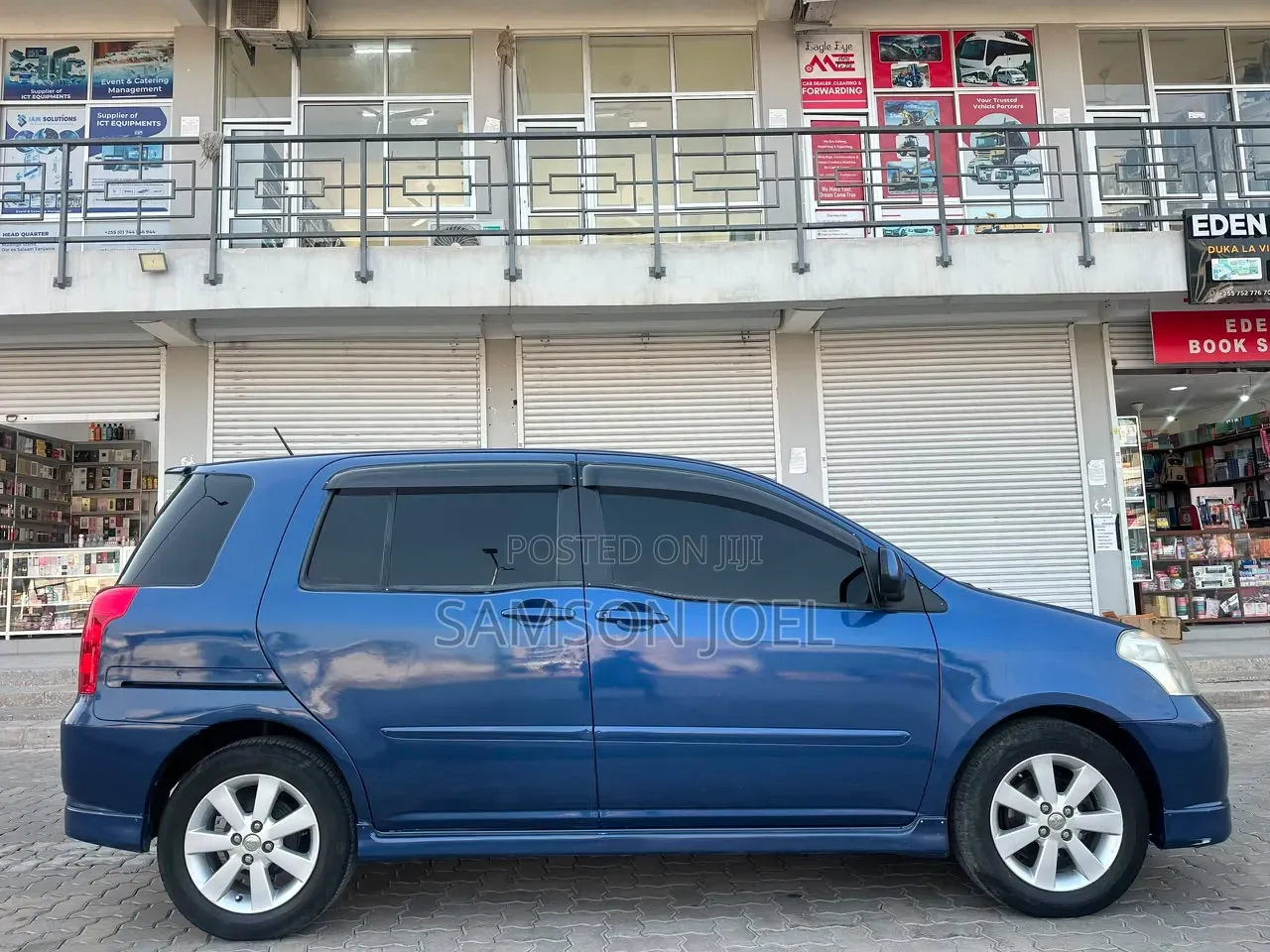 Toyota Raum 2004 Blue
