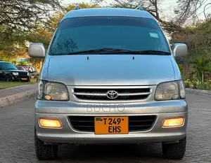 Toyota Noah 2001 Silver