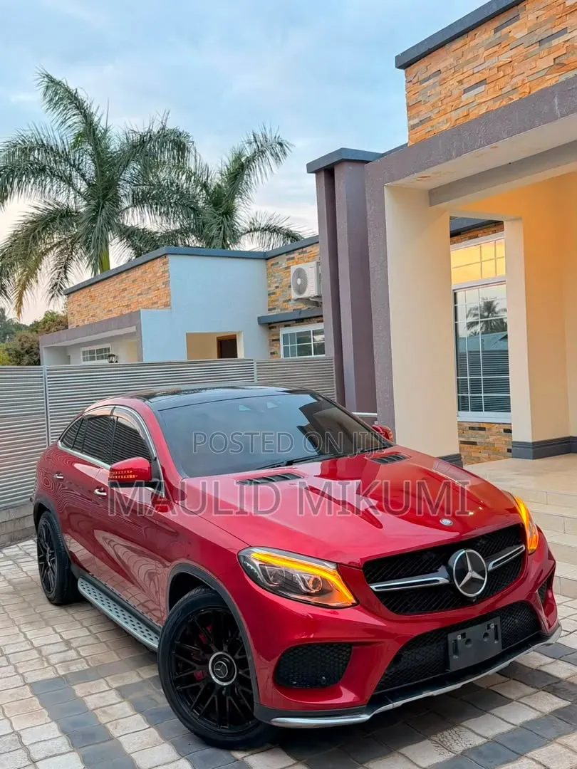 Mercedes-Benz GLE-Class 2018 Red