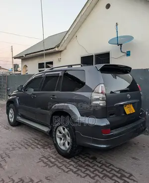 Toyota Land Cruiser Prado 2005 Gray