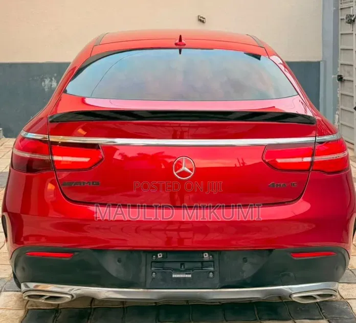 Mercedes-Benz GLE-Class 2018 Red
