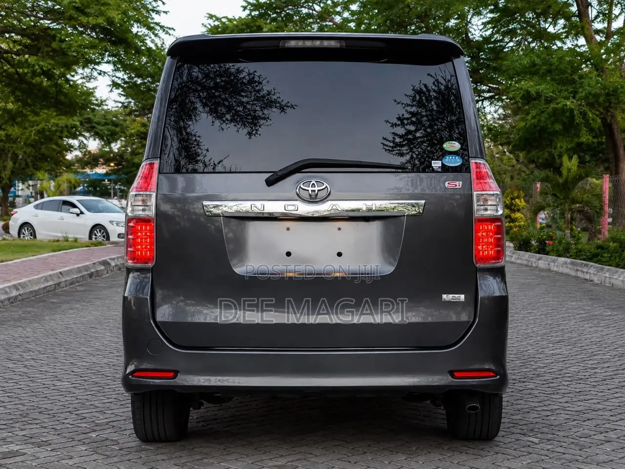 Toyota Noah 2008 Gray