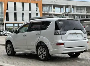 Mitsubishi Outlander 2009 White