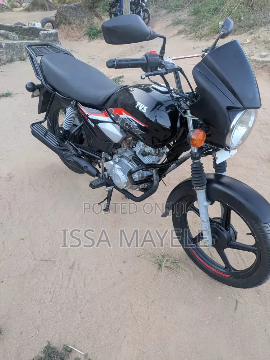 TVS HLX 125 2025 Black