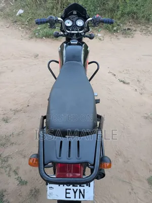 TVS HLX 125 2025 Black