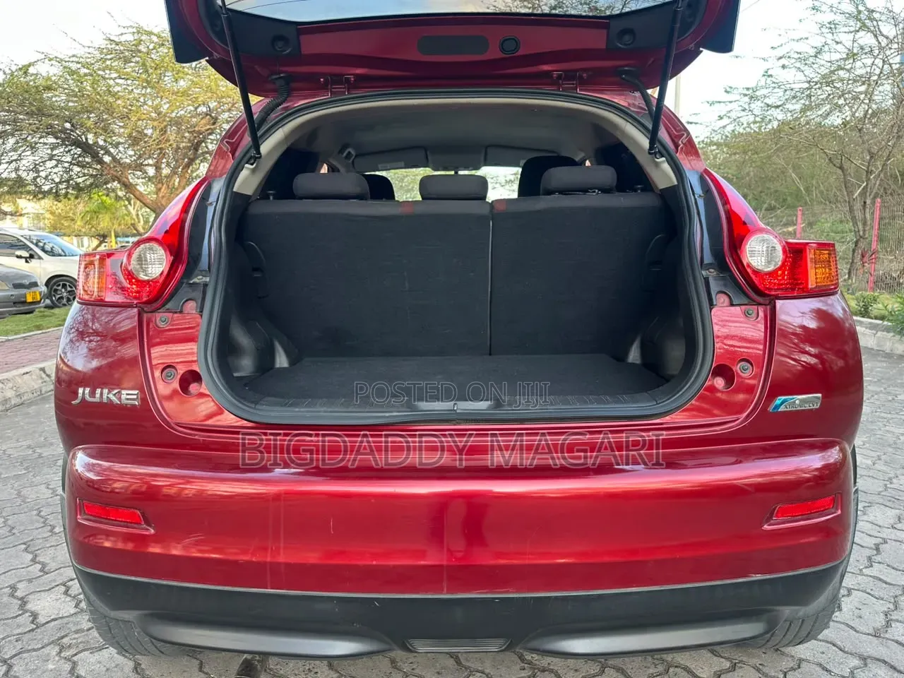 Nissan Juke 2012 Red