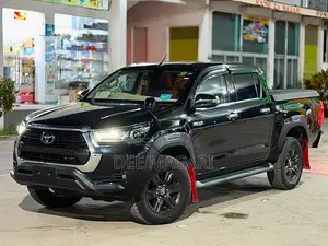 Toyota Hilux 2022 Black