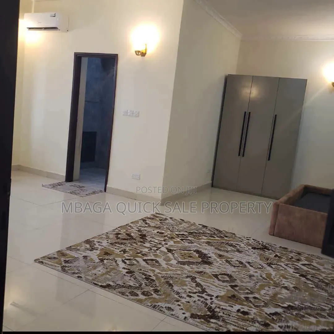 Furnished 4bdrm Apartment in Upanga West for rent