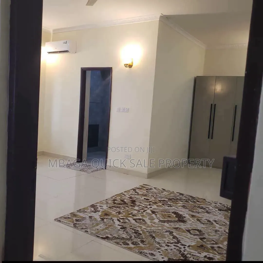 Furnished 4bdrm Apartment in Upanga West for rent
