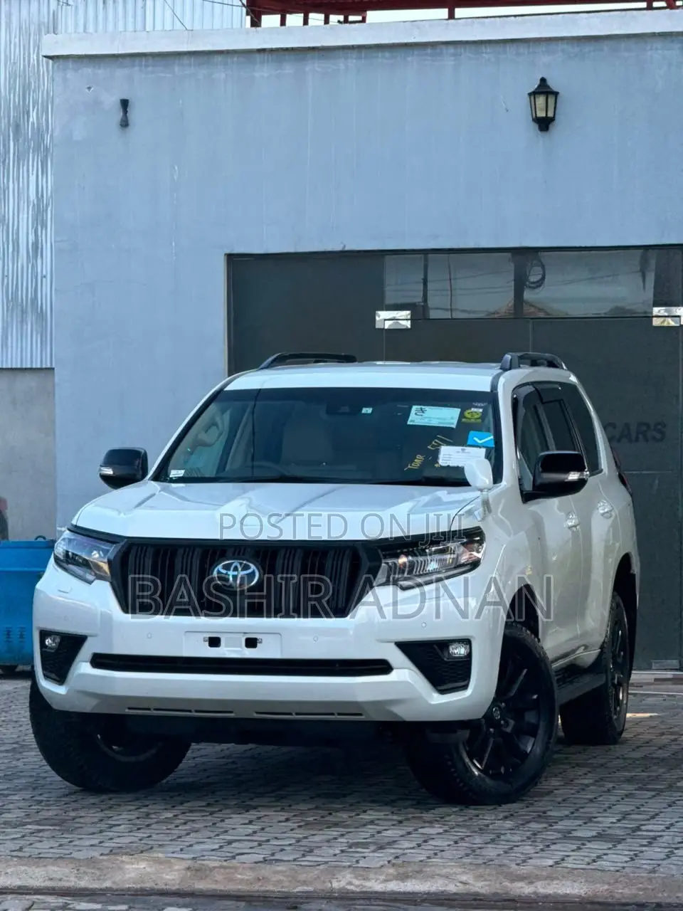 Toyota Land Cruiser Prado 2.8 2023 Off white