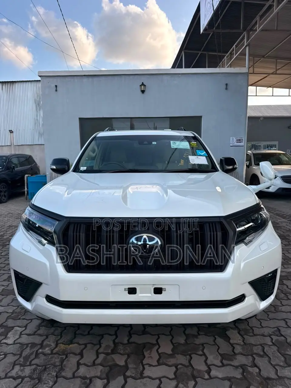 Toyota Land Cruiser Prado 2.8 2023 Off white