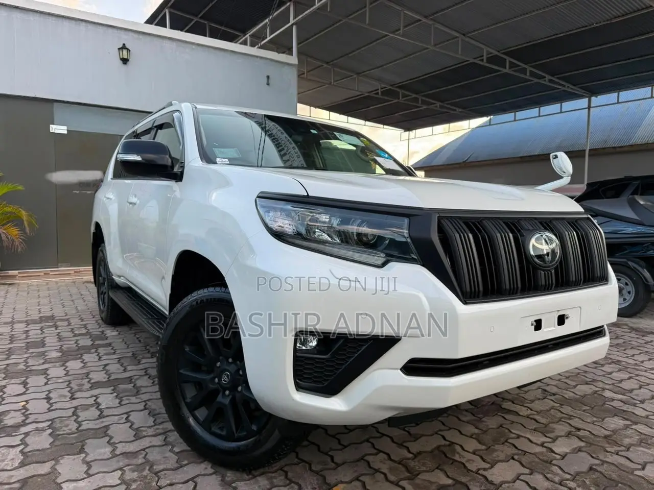 Toyota Land Cruiser Prado 2.8 2023 Off white