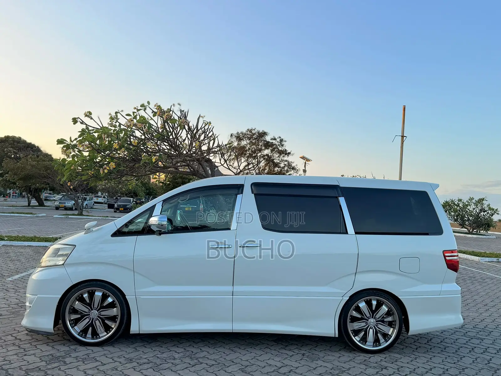 Toyota Alphard 2007 White