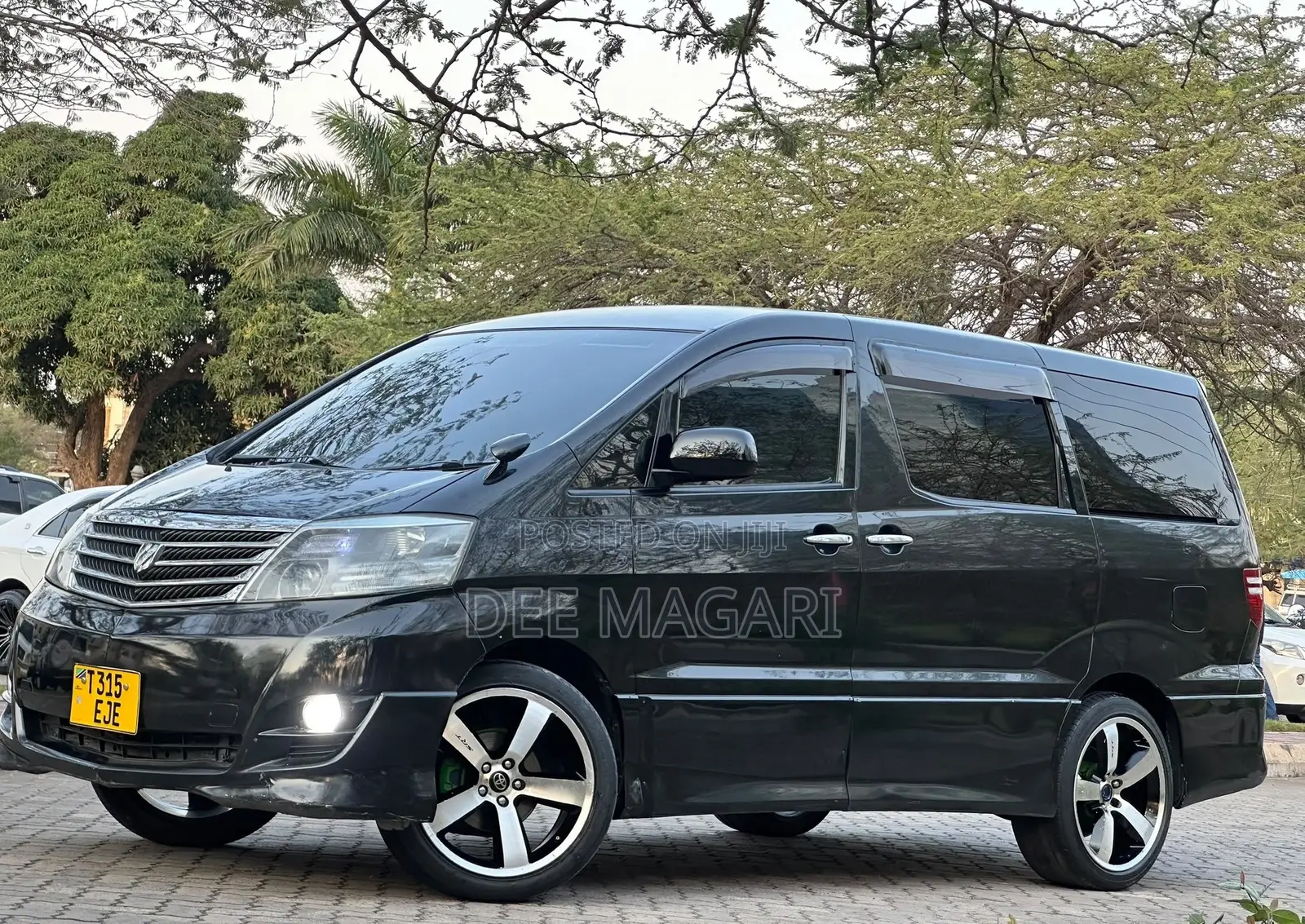 Toyota Alphard 2006 Black