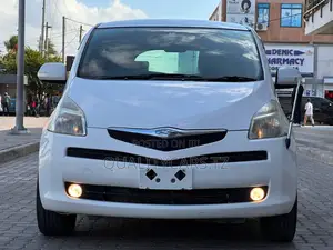 Toyota Ractis 2007 White