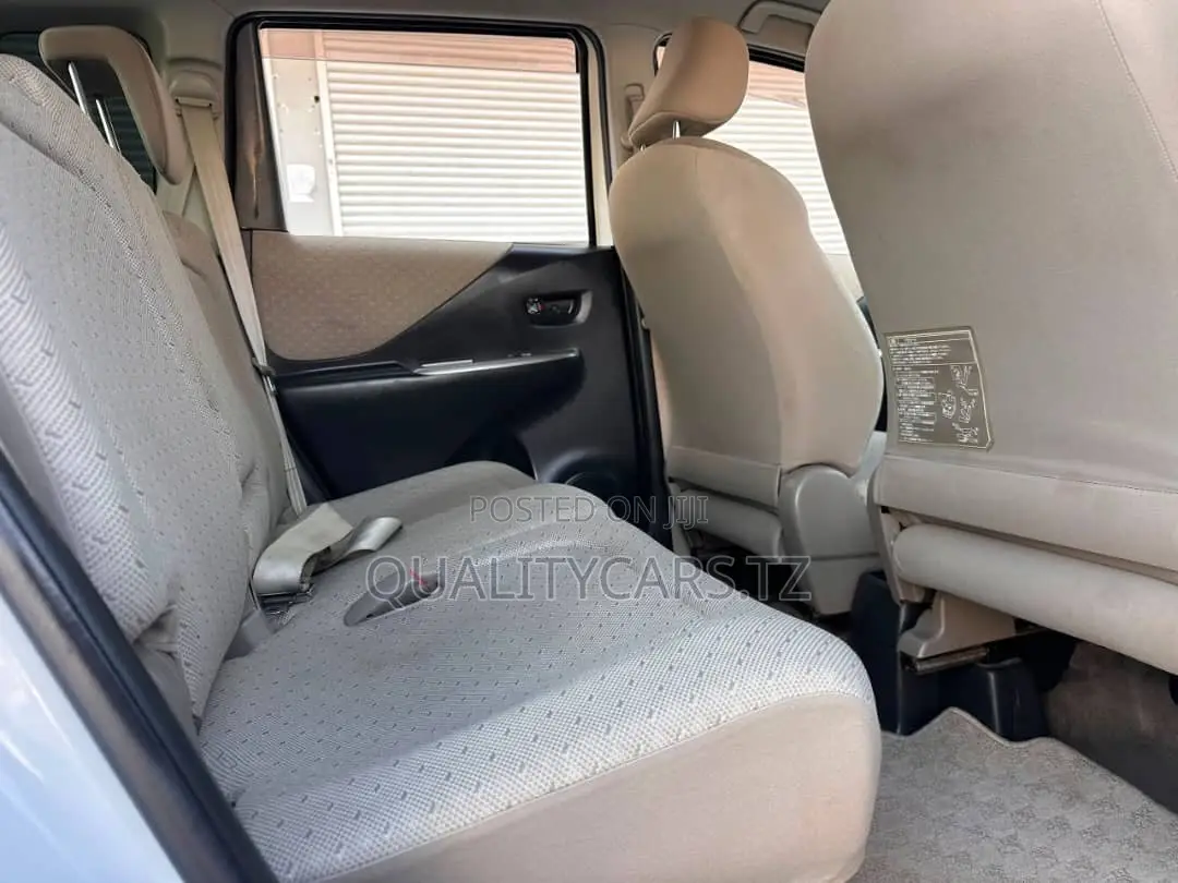 Toyota Ractis 2007 White