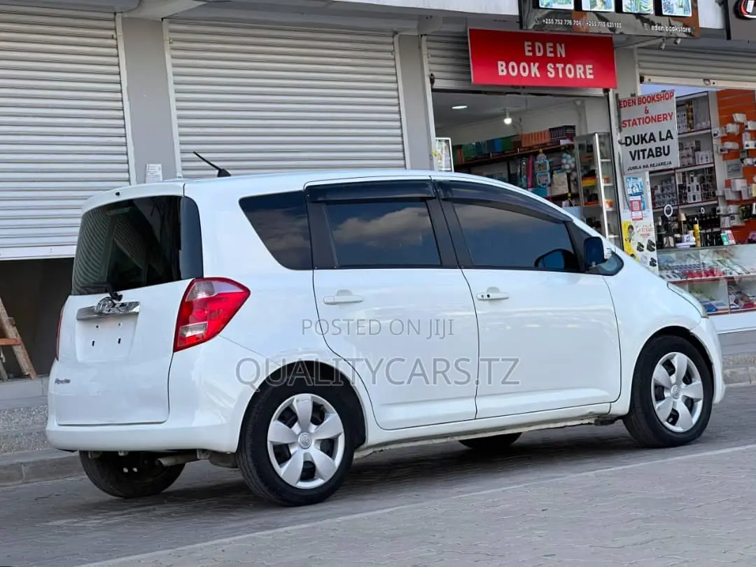 Toyota Ractis 2007 White