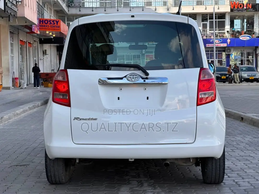 Toyota Ractis 2007 White