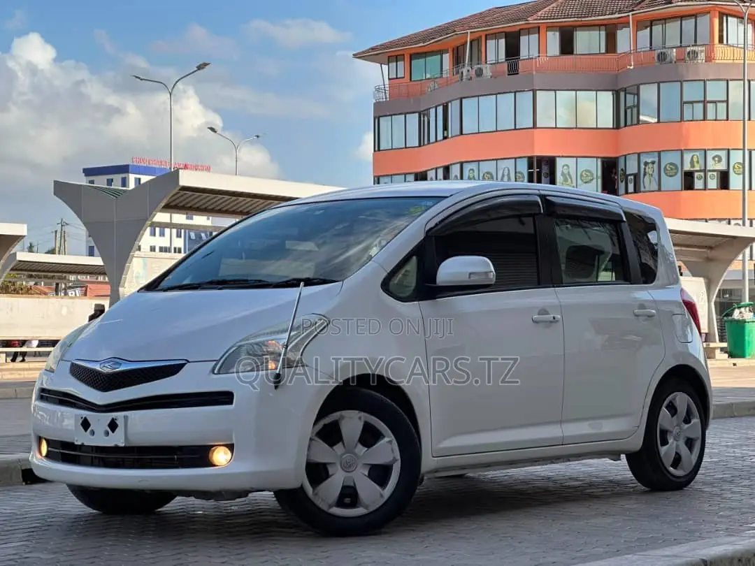 Toyota Ractis 2007 White