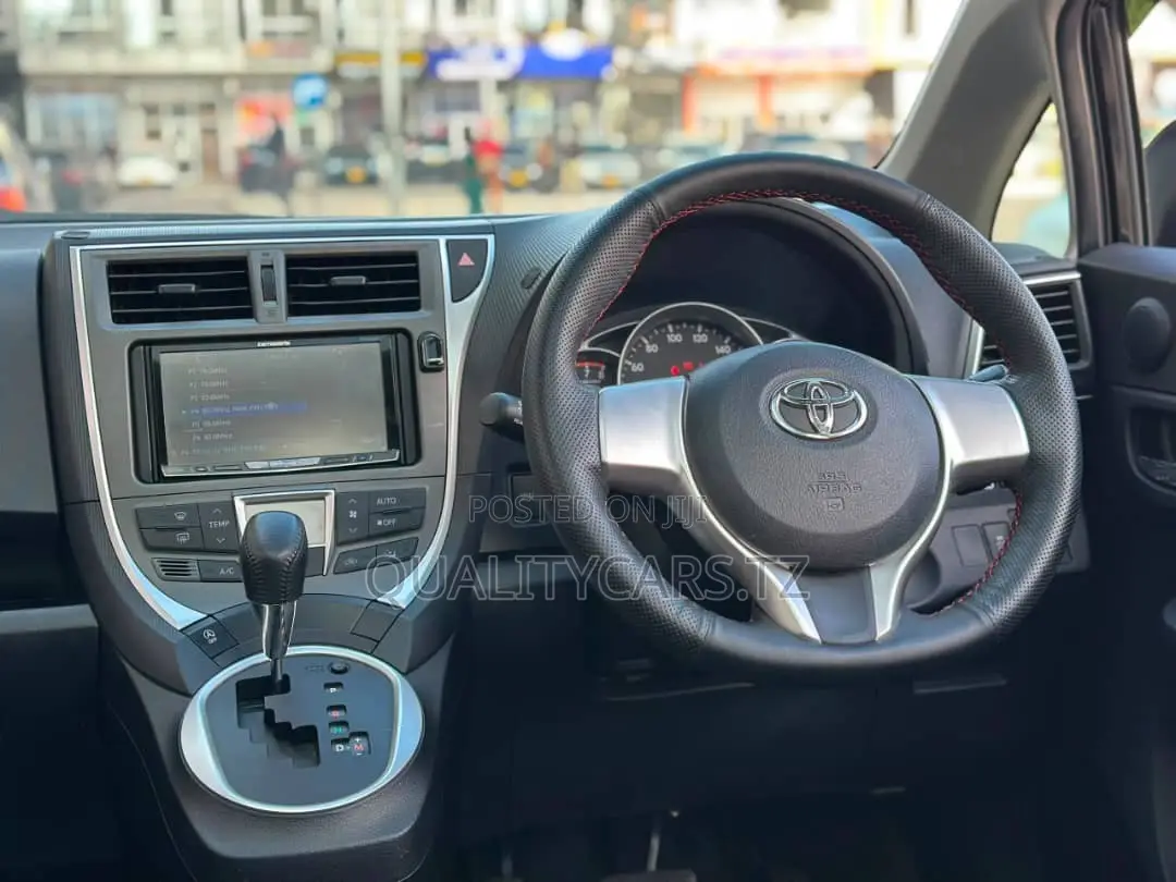 Toyota Ractis 2014 Black