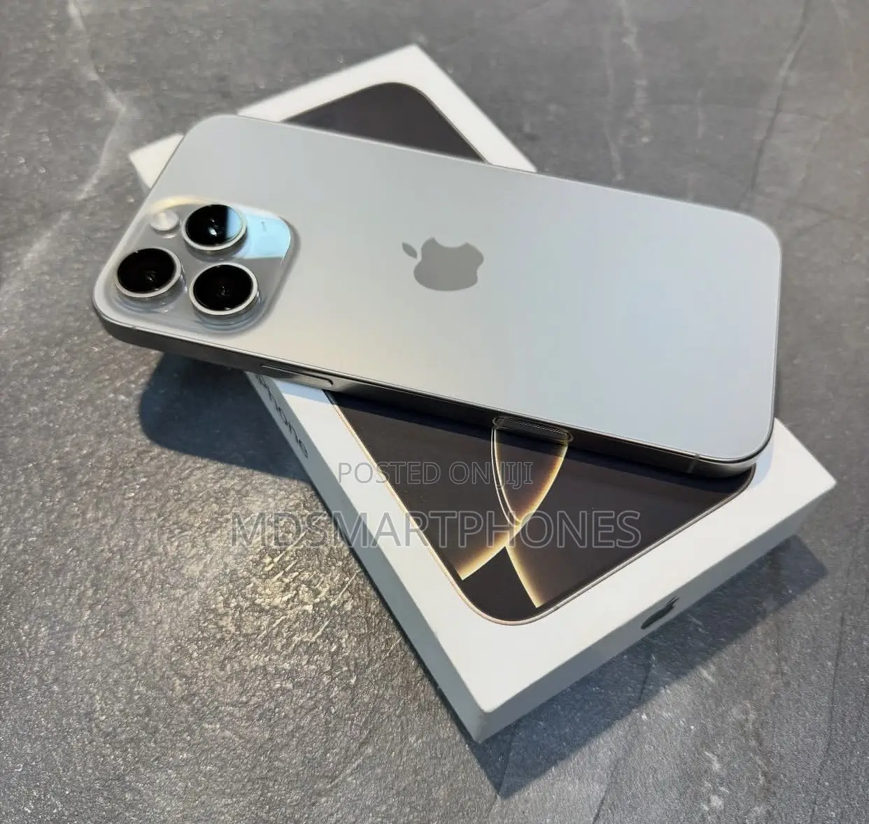 New Apple iPhone 16 Pro Max 256 GB Silver
