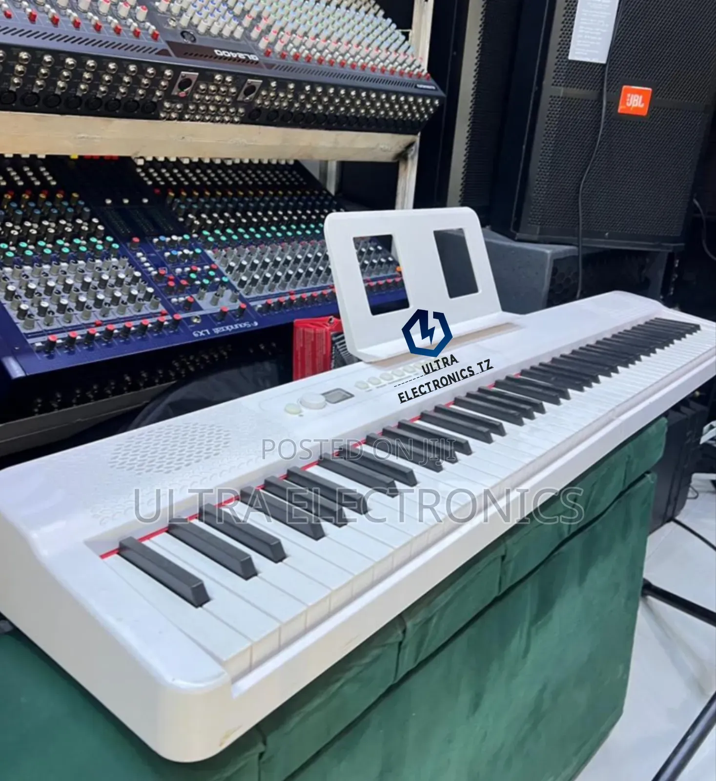 Digital Piano 88 Keys With Stand and Pedal Inakuja Na Stand Na Pedal