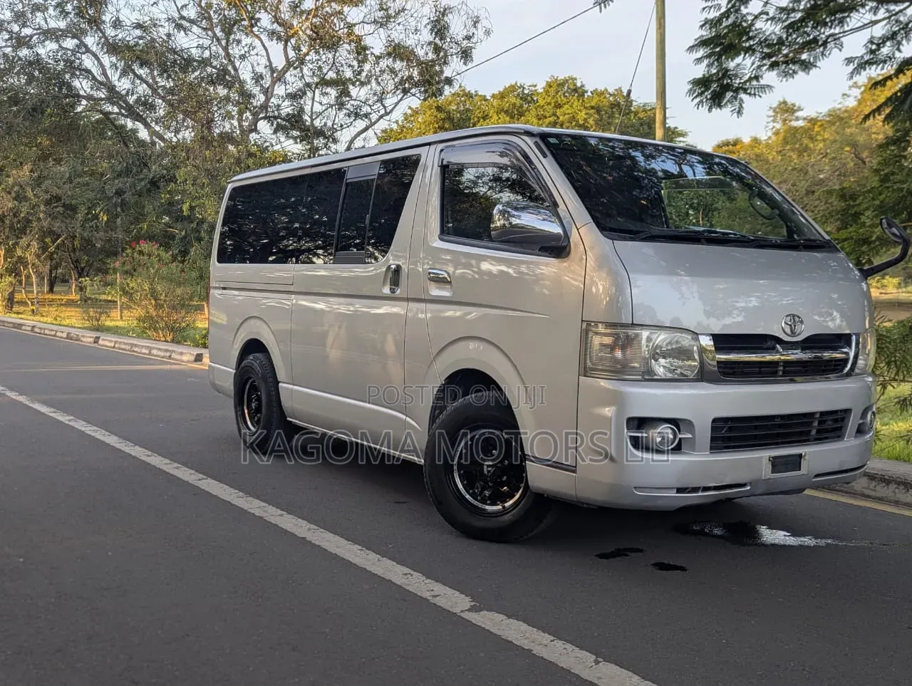 Toyota Quantum 2005 Silver