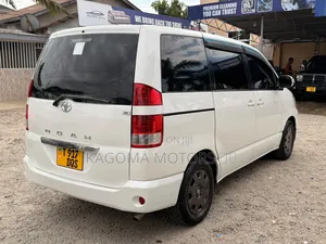 Toyota Noah 2008 White