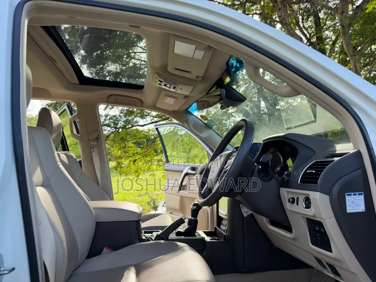 Toyota Land Cruiser 2022 White