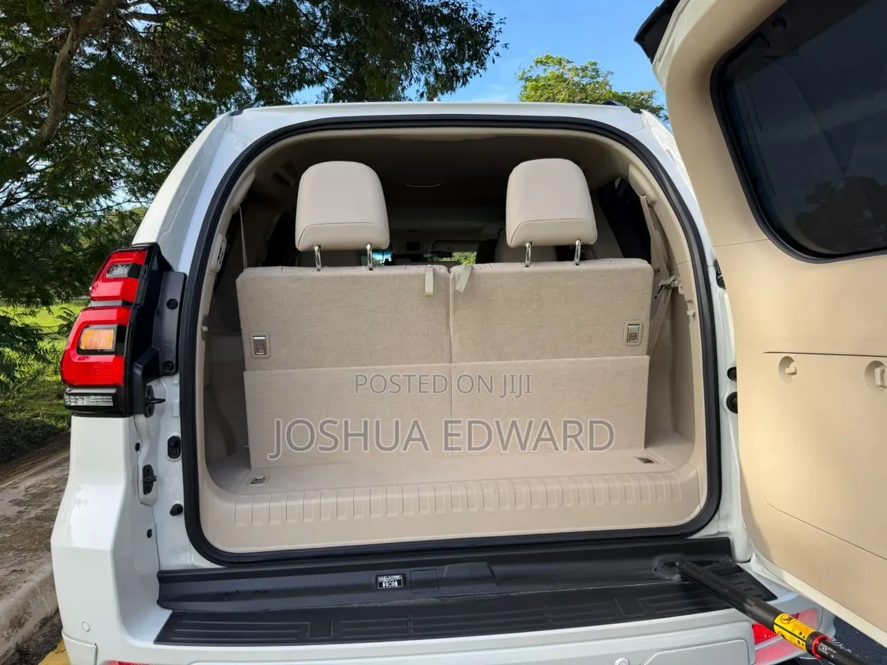 Toyota Land Cruiser 2022 White
