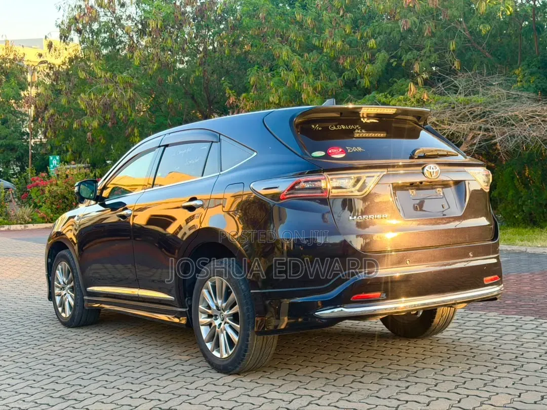 Toyota Harrier 2016 Black