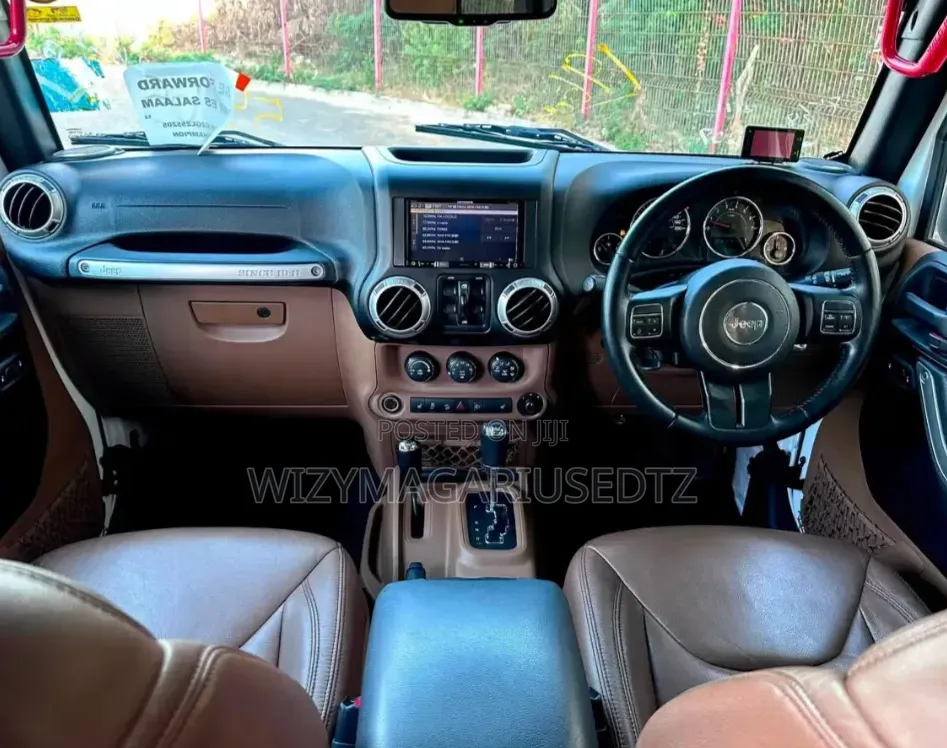 Jeep Wrangler 2017 Off white