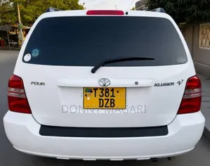 Toyota Kluger 2006 White