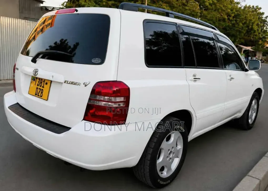 Toyota Kluger 2006 White