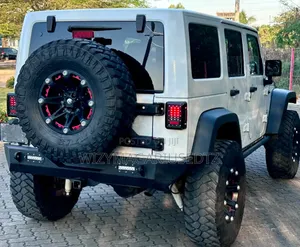 Jeep Wrangler 2017 Off white