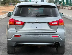 Mitsubishi RVR 2.0 2011 Gray