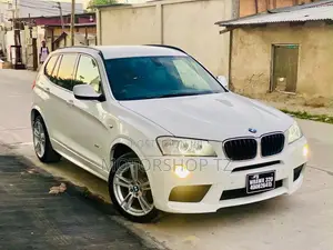 BMW X3 xDrive28i 4dr SUV AWD (2.0L 4cyl Turbo 8A) 2014 White