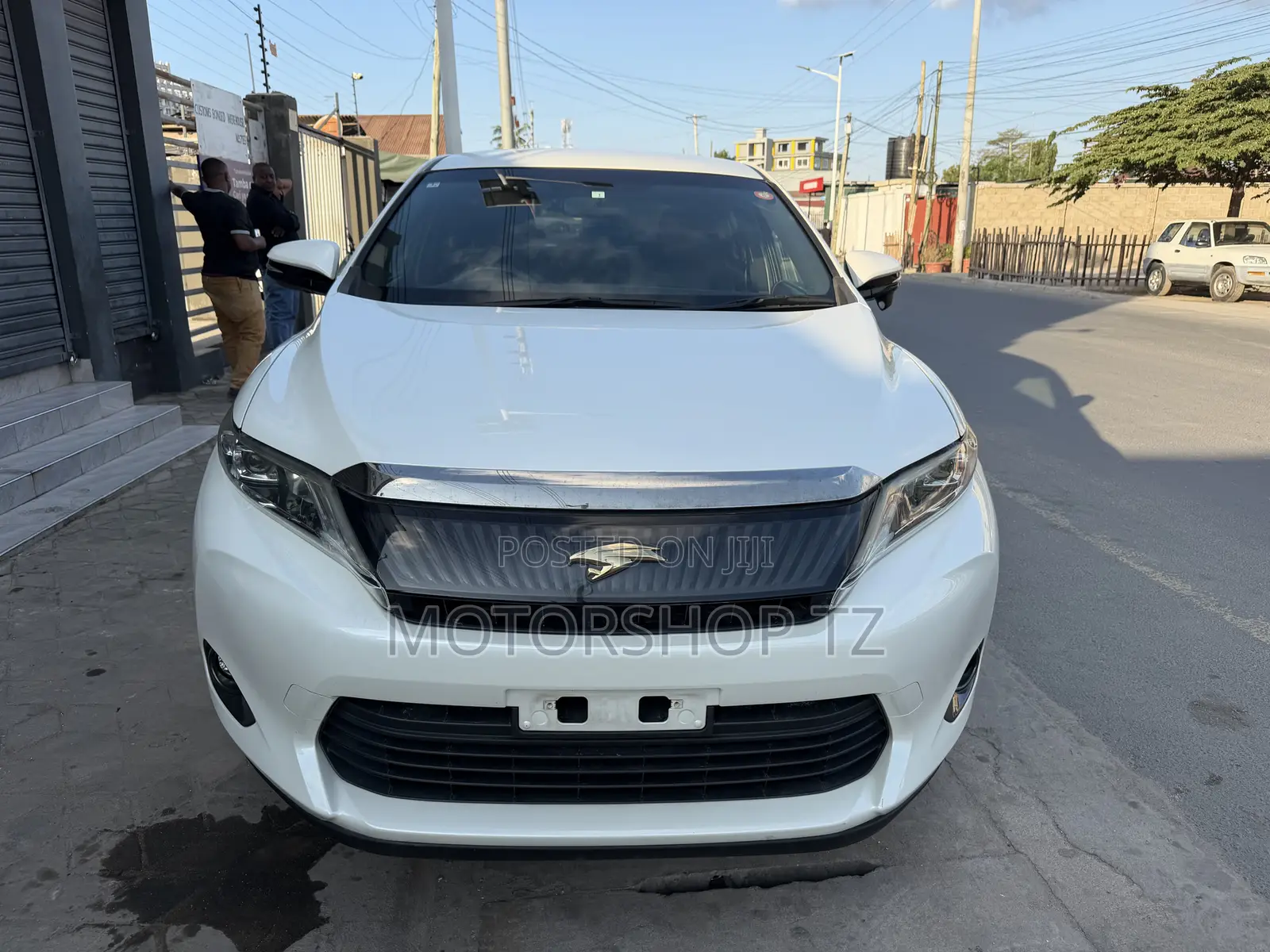 Toyota Harrier 2.0 2016 White